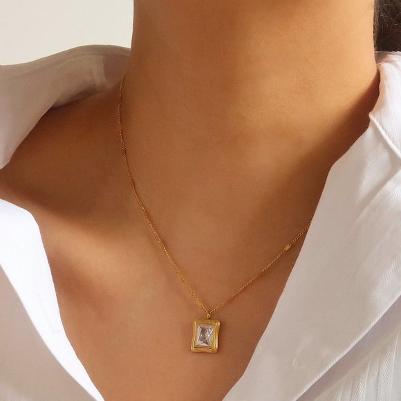 NEW 18K Gold Plated Radiant Cut Pink Sapphire Square Pendant Necklace - Picture 4 of 4